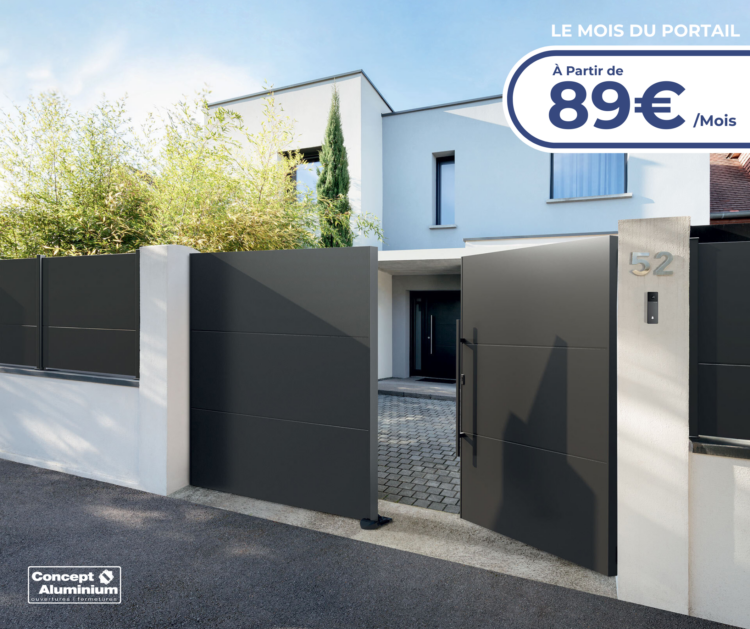 Portail aluminium contemporain installé devant une maison, en promotion pendant le mois du Portail chez Concept Aluminium - financement 
