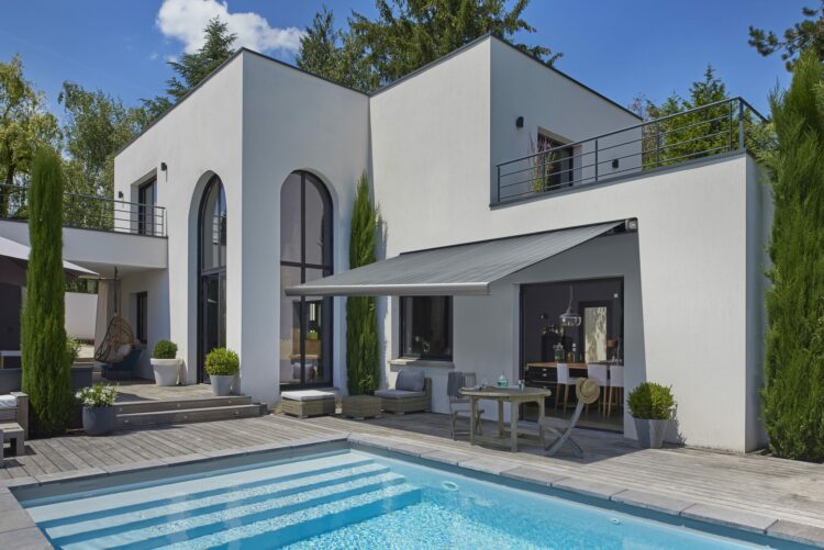 Store banne piscine - Concept aluminium 34 -  Le mois du store et de la moustiquaire