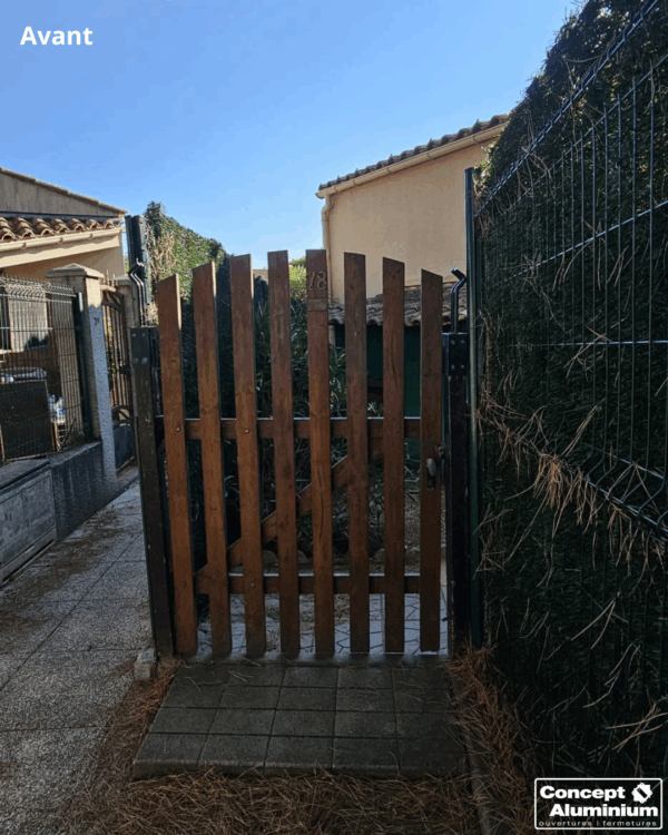 portail avant la pose de concept aluminium