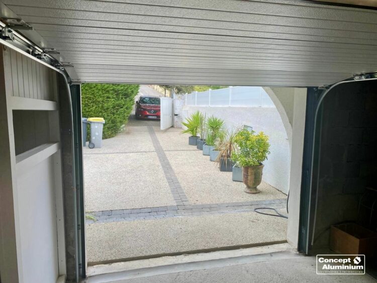 Porte de garage La Toulousaine - Vue ouverte